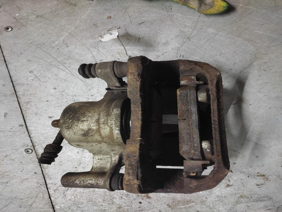 Суппорт передний левый 6U4I4S Hyundai Getz купить