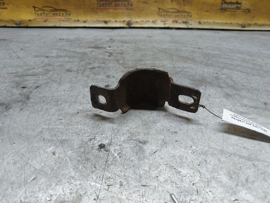 Крепление втулки стабилизатора SVNP95 Peugeot 406 - Фото 3