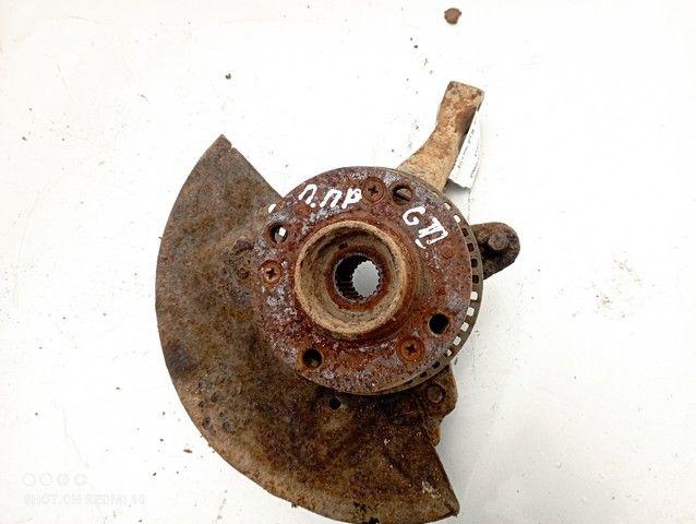 Кулак поворотный правый MAQOLS