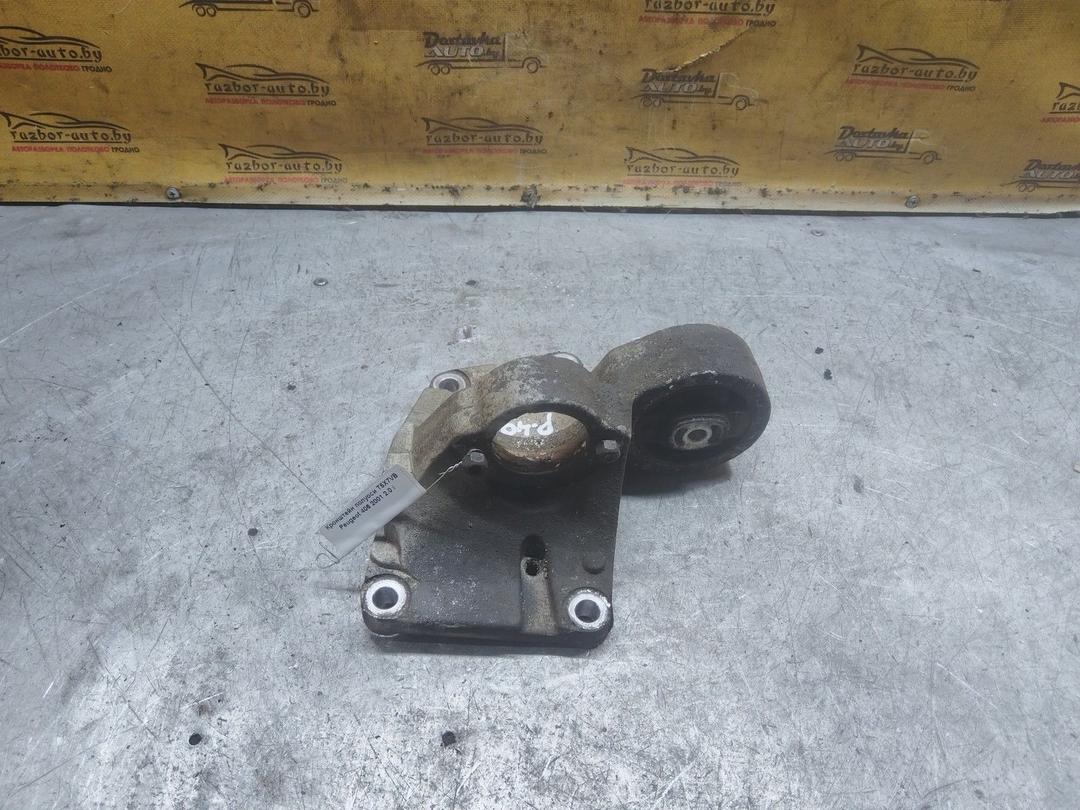 Кронштейн полуоси T5X7VB Peugeot 406