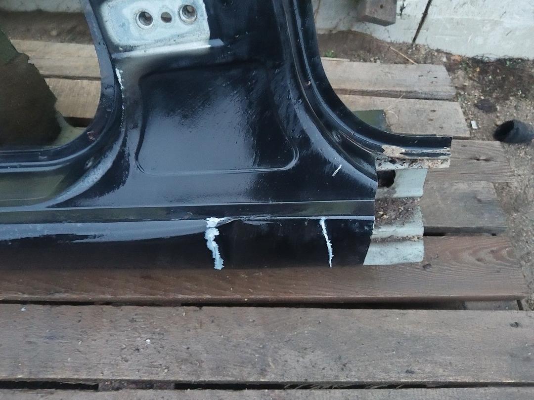 Стойка кузовная центральная правая 33OIXL Citroen C3 купить с доставкой