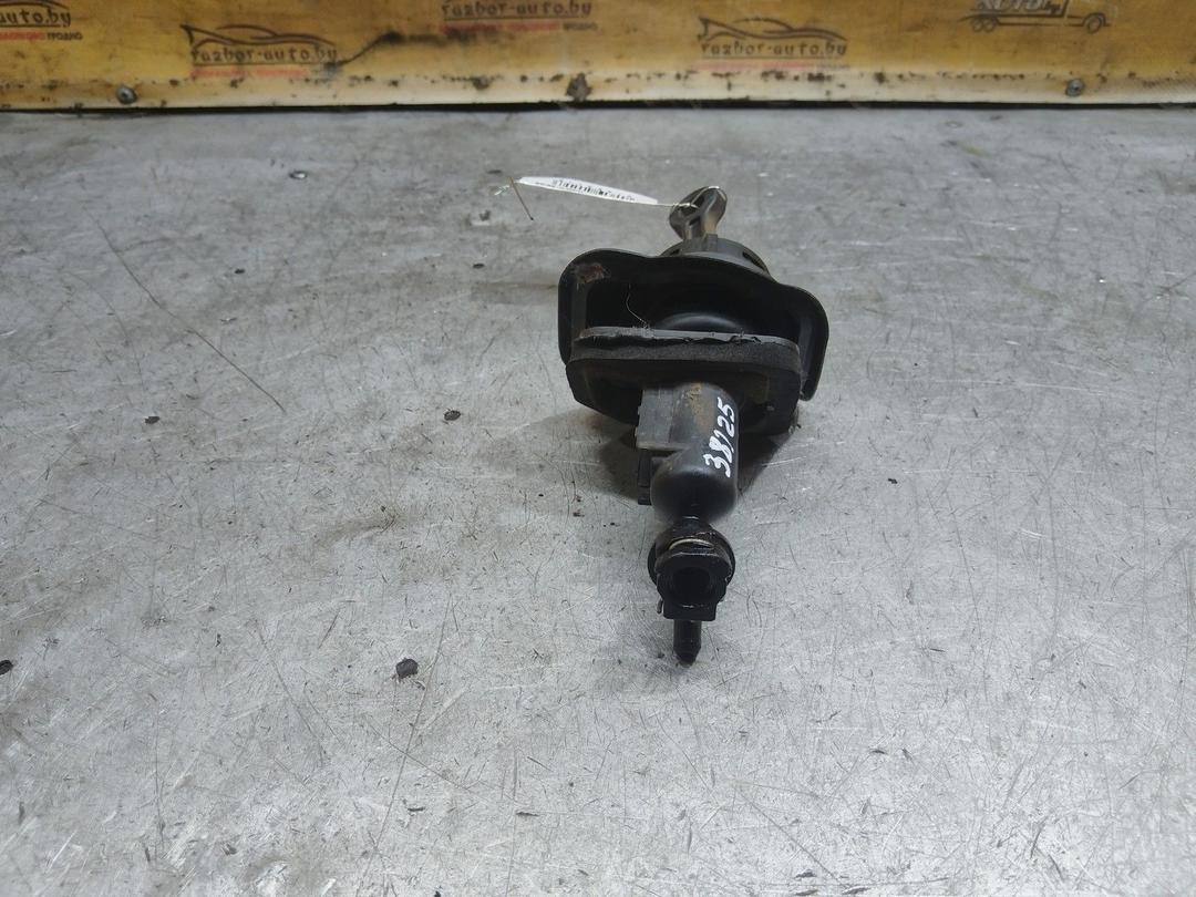 Цилиндр сцепления главный JPDY8L Ford Mondeo купить в магазине запчастей бу