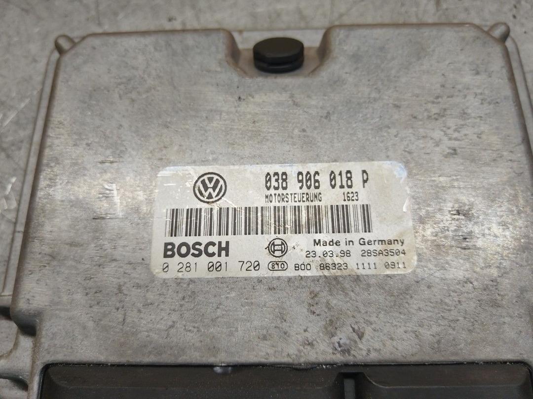 Блок управления двигателем Y3AJPX Volkswagen Passat - Фото 4