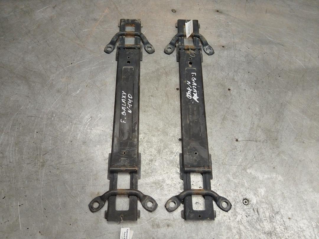 Крепление сиденья M0U98B Ford Galaxy