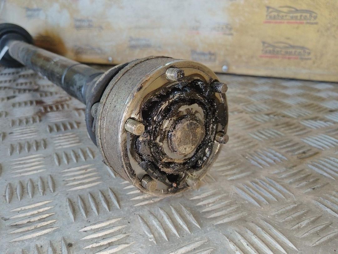 Полуось передняя правая (приводной вал, ШРУС) 3150V4 Volkswagen Golf купить с доставкой