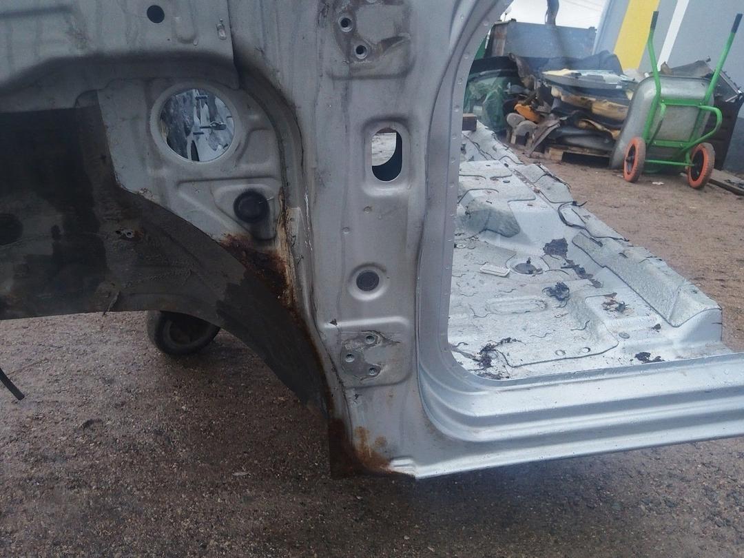 Стойка кузовная передняя левая W0ZBAD Hyundai Trajet купить с доставкой