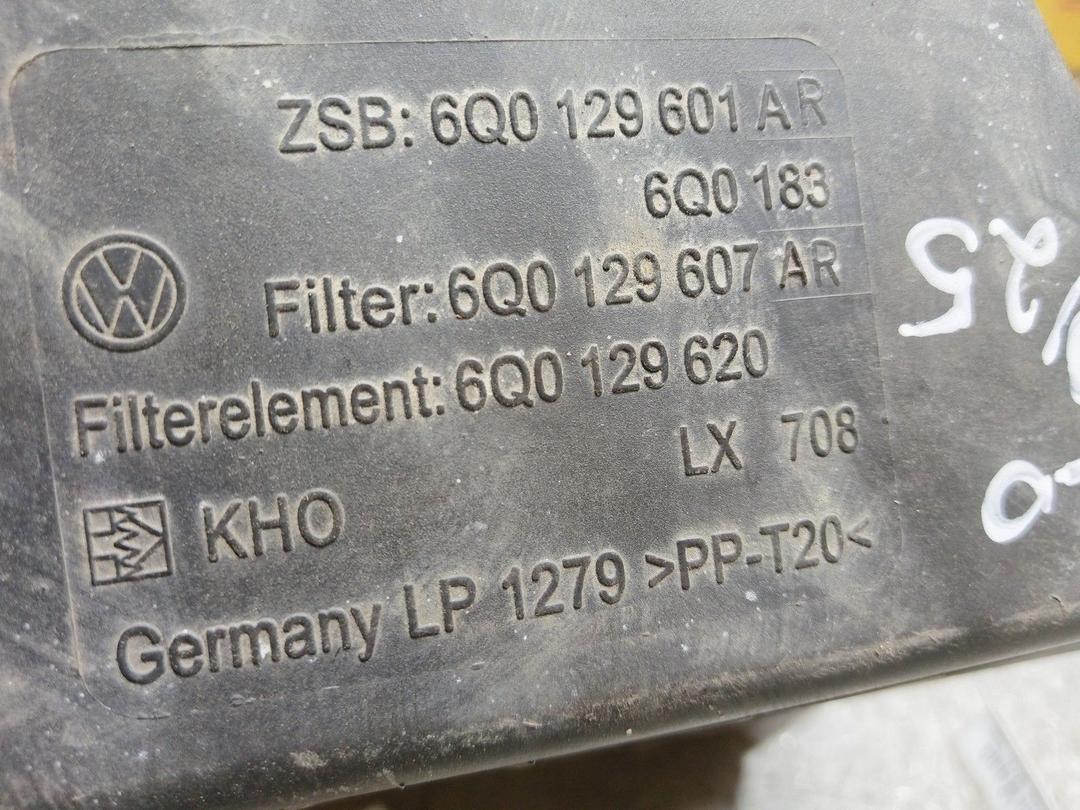 Корпус воздушного фильтра 54J9Y6 Volkswagen Polo undefined