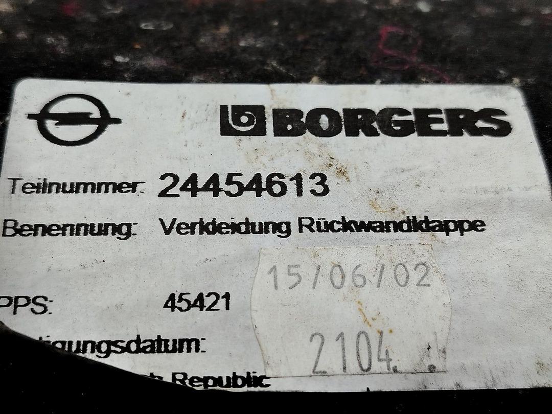 Обшивка крышки багажника U4B1MQ Opel Vectra - Фото 4