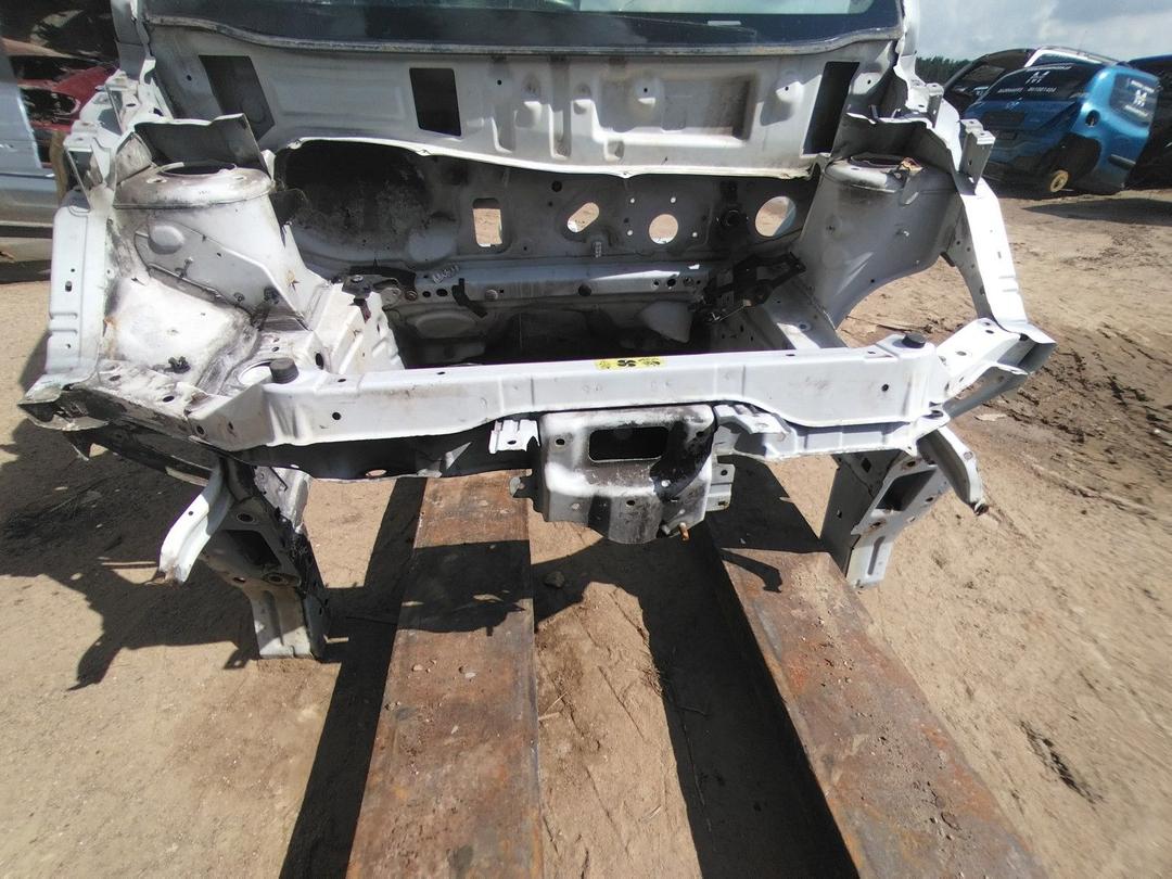 Передняя панель крепления облицовки (телевизор) NIYMU0 Nissan Note купить с доставкой