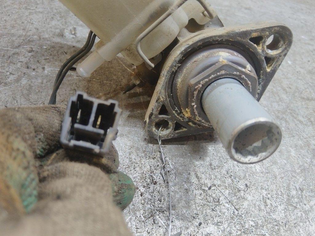 Цилиндр тормозной главный MQPTWM Mazda Xedos 6 - Фото 4