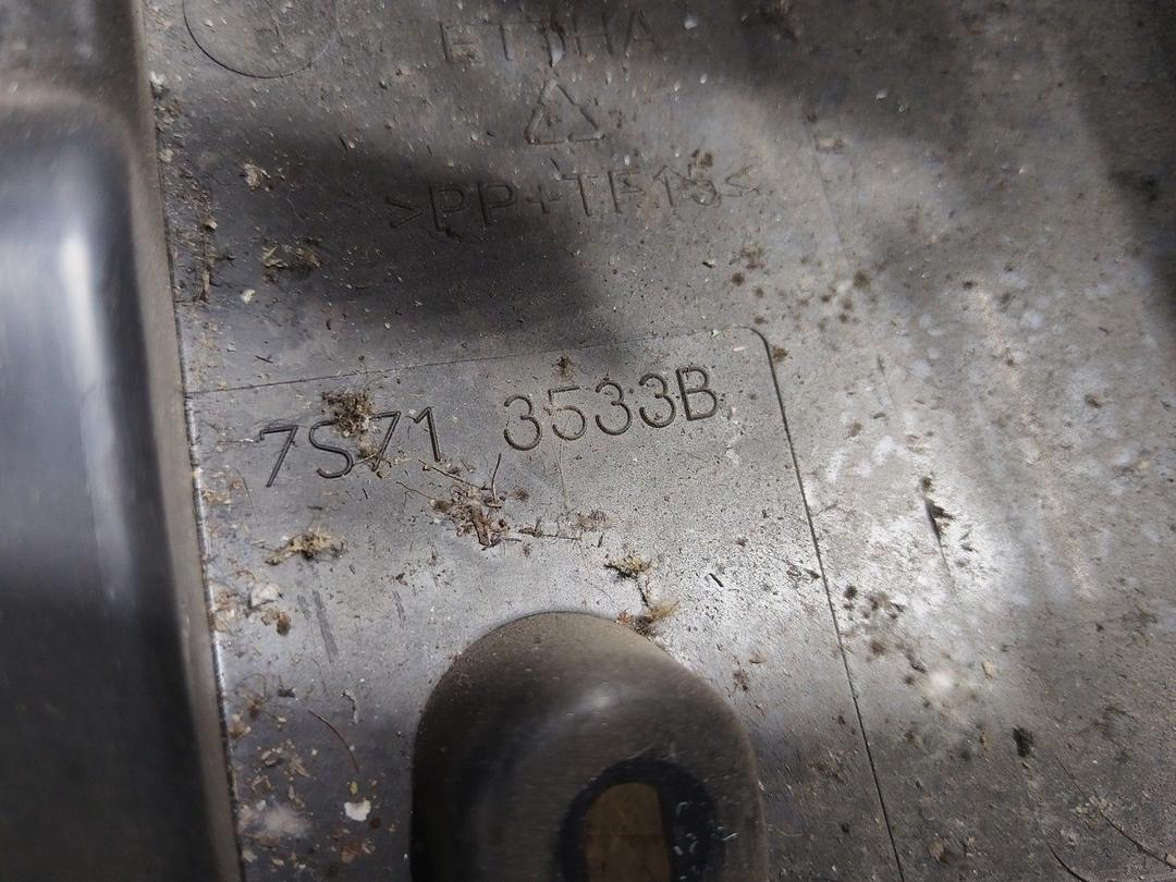 Кожух рулевой колонки U565OE Ford Mondeo купить с доставкой