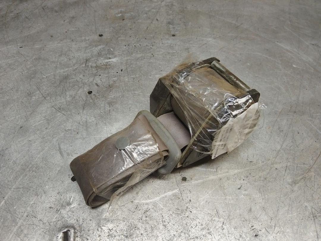 Ремень безопасности задний левый YOV91W Peugeot 406