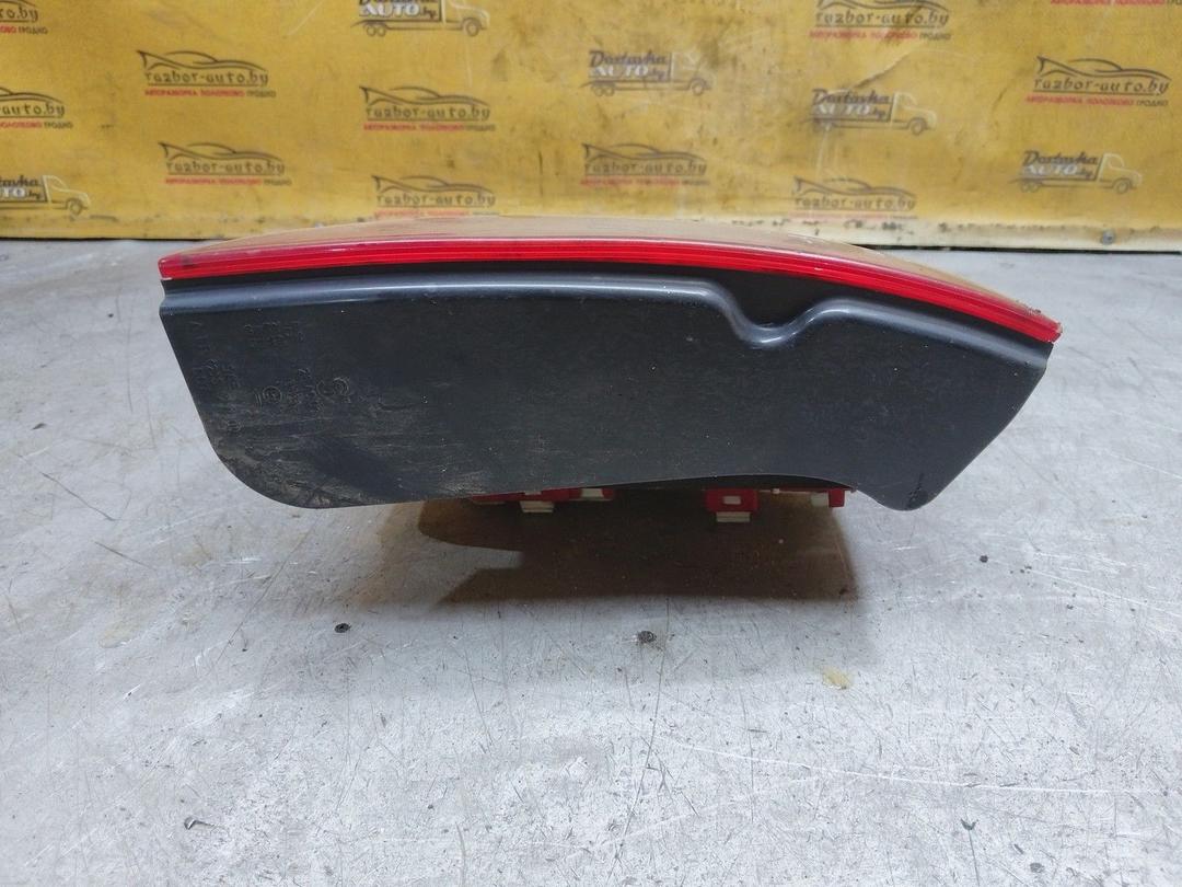 Фонарь задний левый 73SNE7 Volkswagen Passat купить в магазине запчастей бу