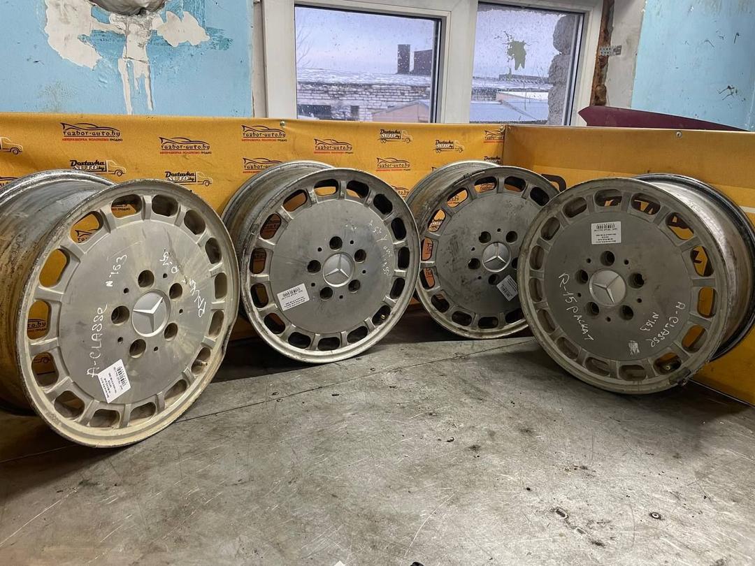 Диск литой R15, 5x112 Mercedes A W168 2000 1EECFG (комплект) 1EECFG 1EECFG  Mercedes A W168 купить бу для вашего авто.