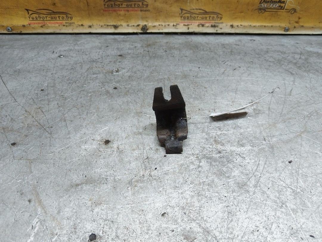 Крепление втулки стабилизатора YRKR9H Daewoo Nubira купить