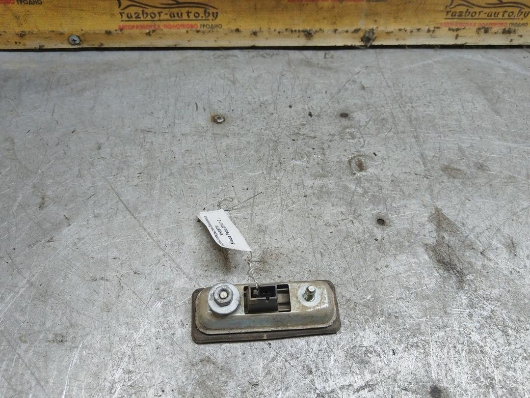 Кнопка открытия багажника XHM9TW Skoda Fabia купить