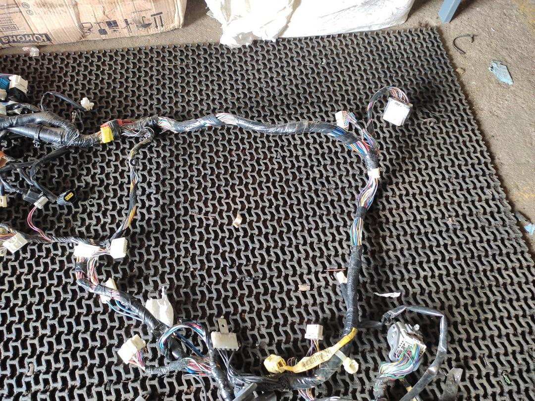 Проводка салона 855O3V Mazda MPV купить с доставкой. Огромный выбор запчастей и марок авто. У нас есть практически все.