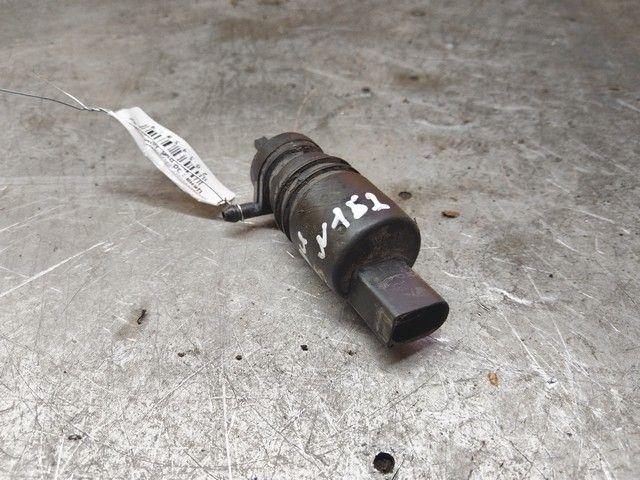 Насос (моторчик) омывателя стекла QIJW2I Audi A6 - Фото 3