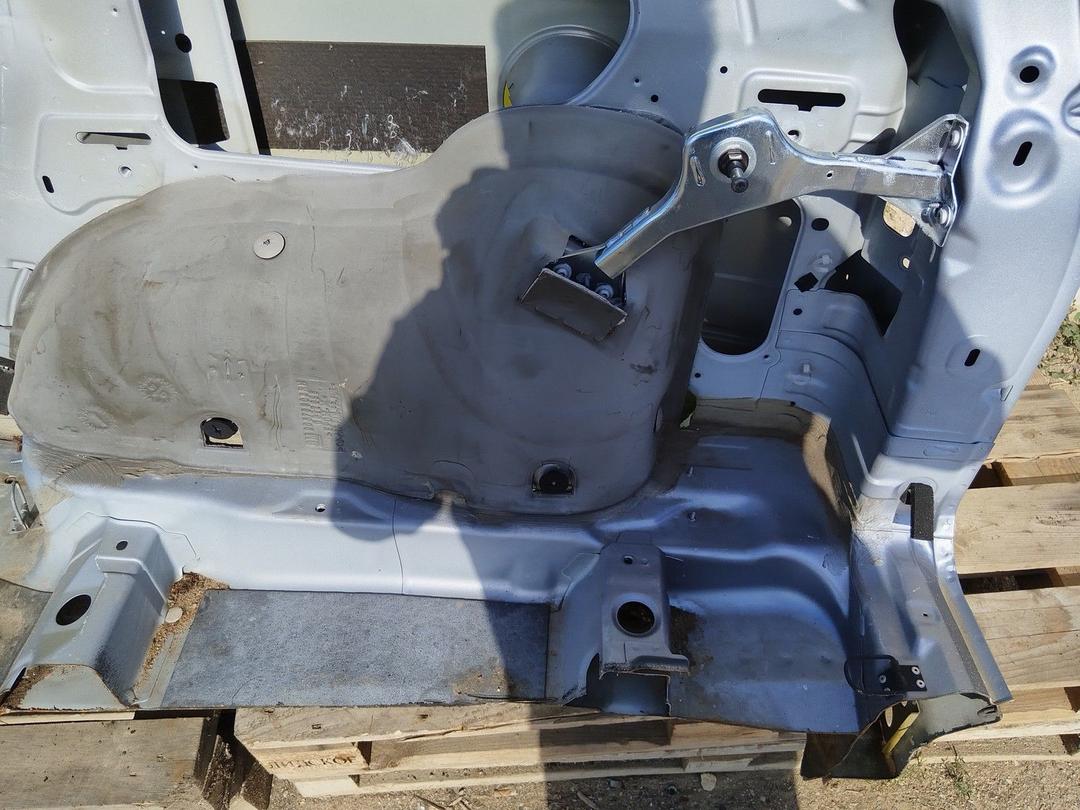 Крыло заднее правое 6WBO7W Opel Zafira undefined