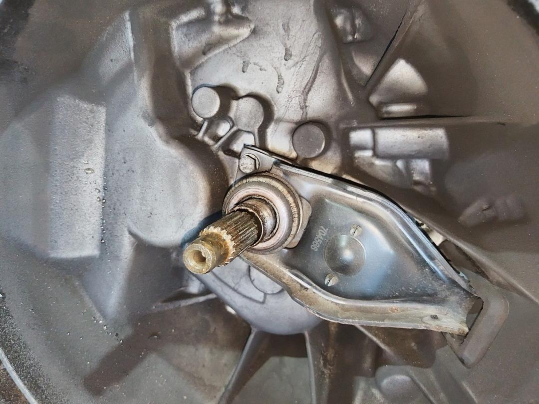 КПП механическая (МКПП) 5-ступенчатая UXBLDP Citroen Xsara Picasso - Фото 2