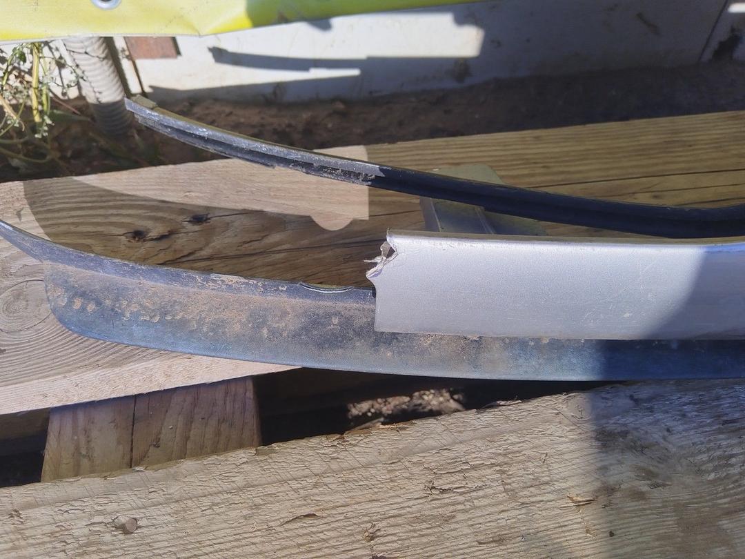 Решетка радиатора 0MGQ74 Renault Espace купить