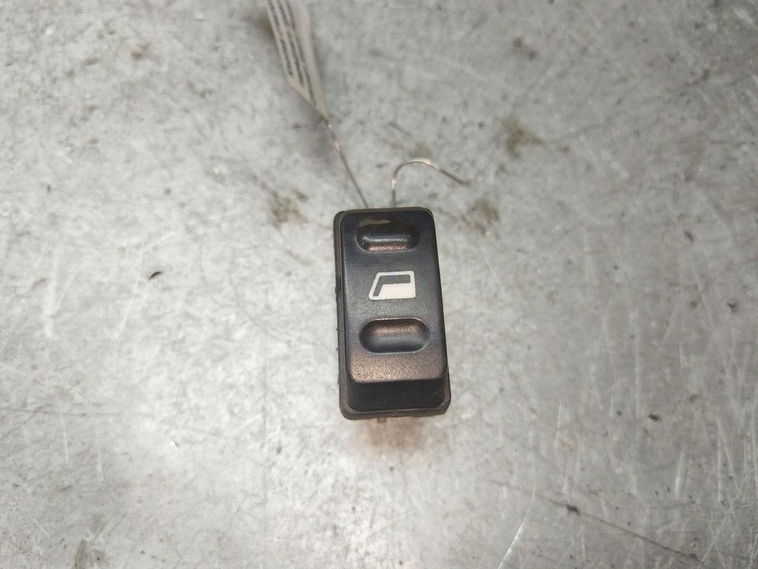 Кнопка стеклоподъемника переднего правого 41Z1UW Citroen Xsara Picasso