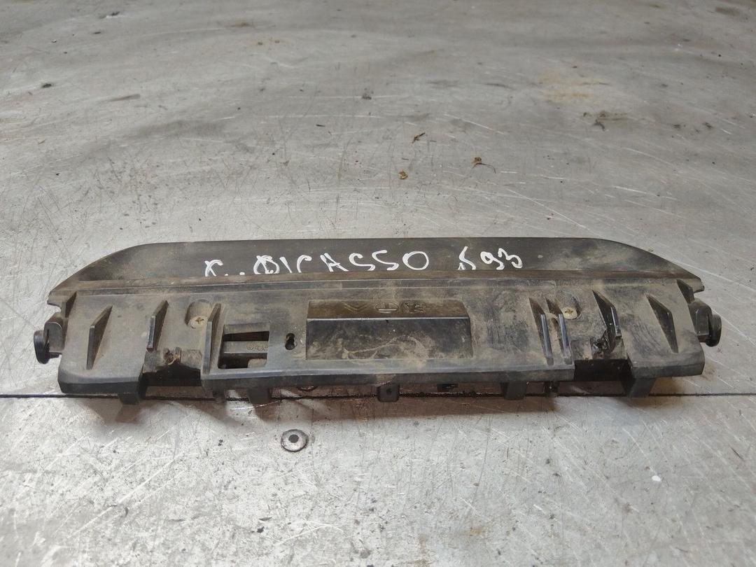 Стоп-сигнал 0A4Q9J Citroen Xsara Picasso купить с доставкой. Огромный выбор запчастей и марок авто. У нас есть практически все.