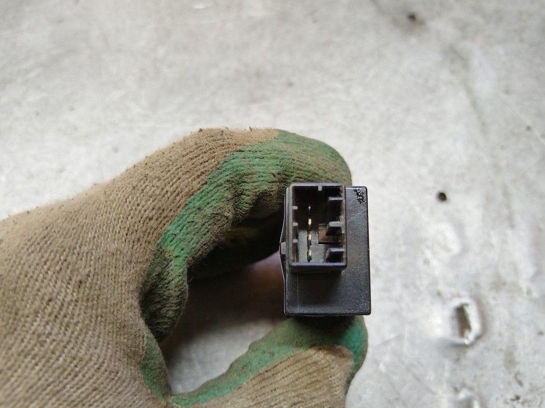 Кнопка освещения панели приборов 0GQZFD Mazda Premacy - Фото 3