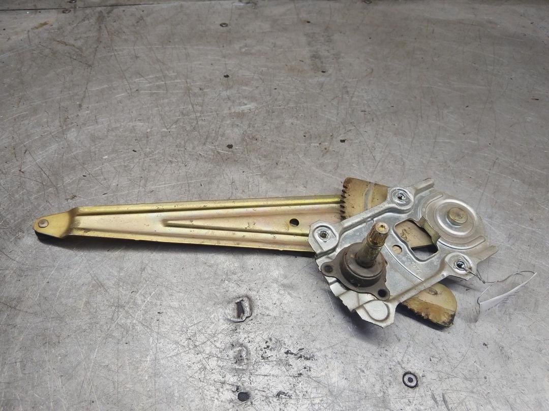 Стеклоподъемник задний левый PV2W2E Toyota Yaris Verso купить