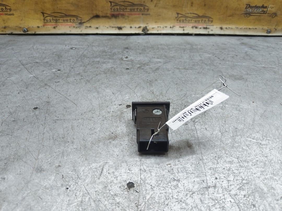 Кнопка антипробуксовочной системы Y910U6 Toyota Avensis купить в магазине запчастей бу