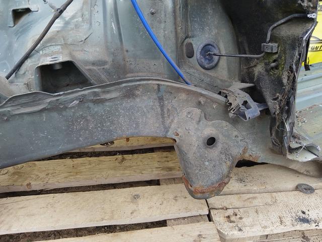 Лонжерон правый 3S6PTG Skoda Octavia undefined