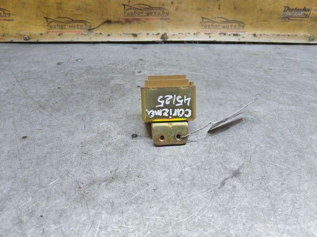 Реле бензонасоса W5YY2V Mitsubishi Carisma купить на авторазборке