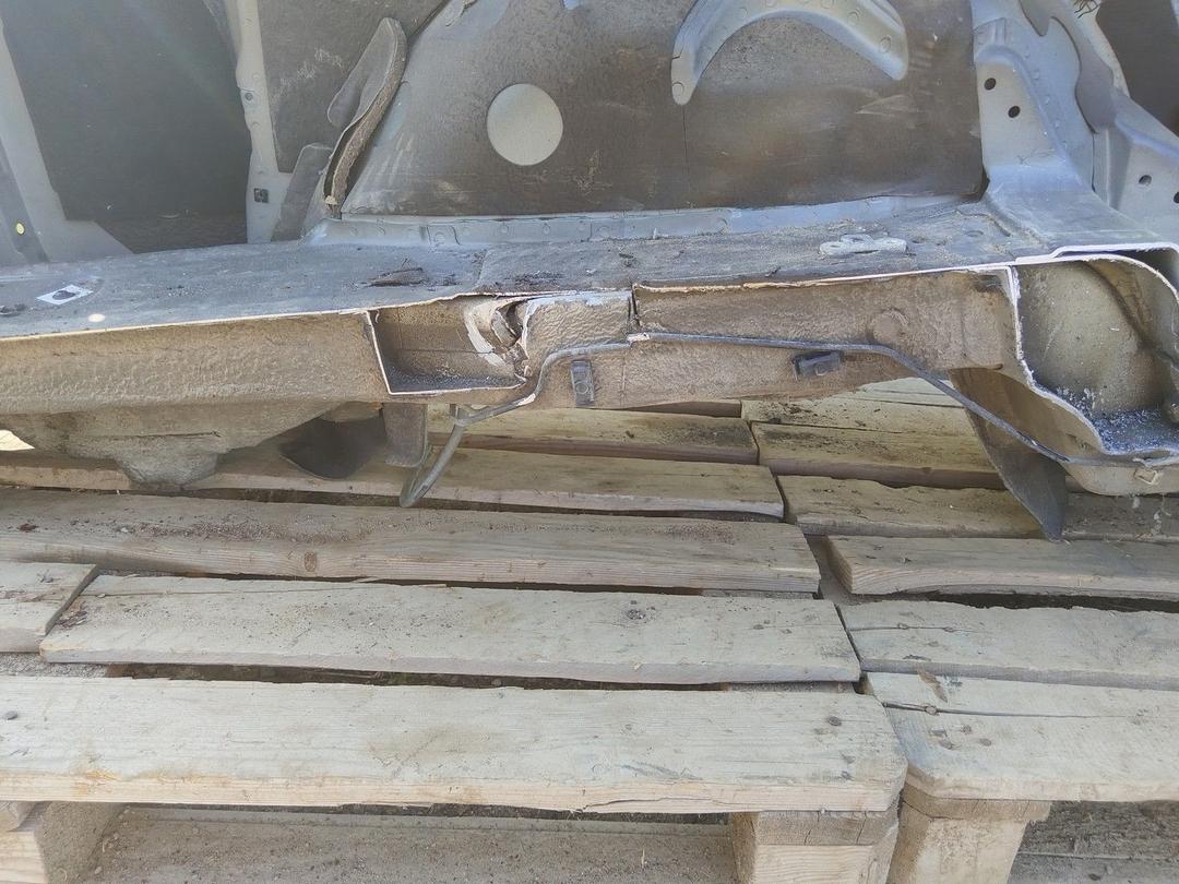 Крыло заднее левое 76NZ8R Audi A6 undefined