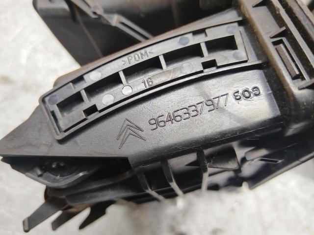 Дефлектор обдува салона 8YBTBS Citroen C4 купить на авторазборке