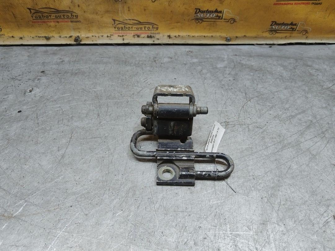 Петля двери задней правой RM8WK5 Volkswagen Golf купить