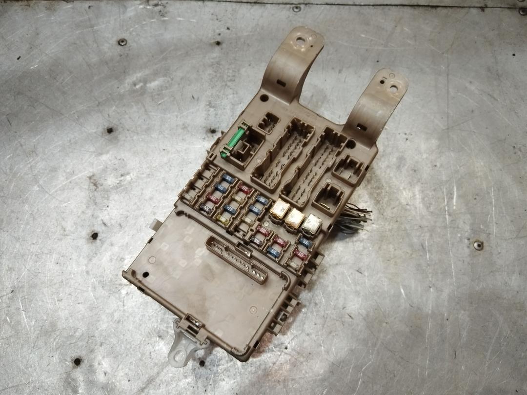 Блок предохранителей KPSE8W Toyota Corolla - Фото 5