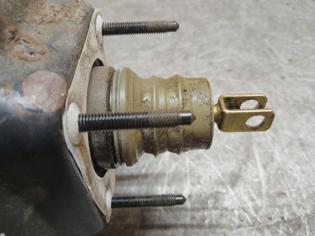 Вакуумный усилитель тормозов MJUY7G Ford C-Max - Фото 6