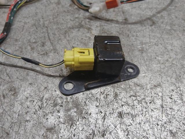 Проводка двери передней правой F3FO45 Toyota Yaris - Фото 10