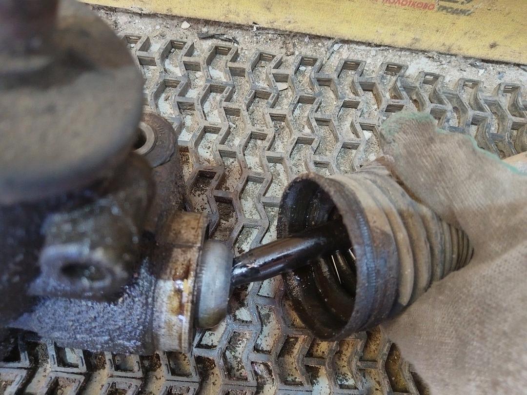 Рулевая рейка D8VZ5I Saab 9-3 купить с доставкой