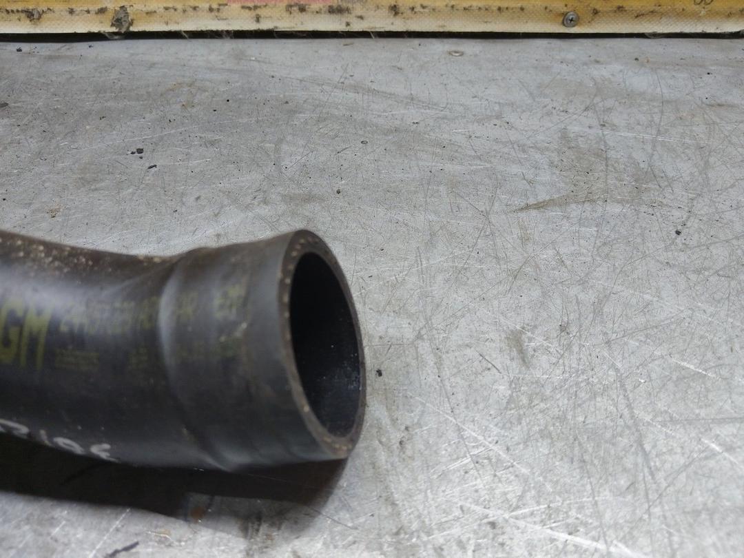 Патрубок интеркулера N06UHG Opel Zafira купить