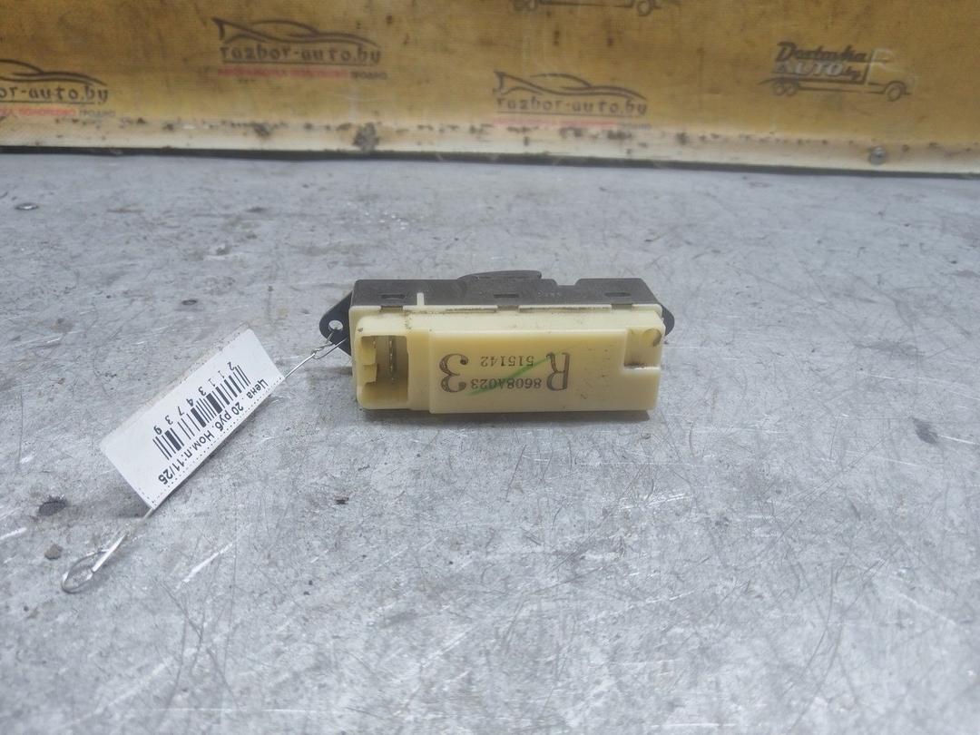 Кнопка стеклоподъемника заднего правого U9J353 Mitsubishi Grandis - Фото 4