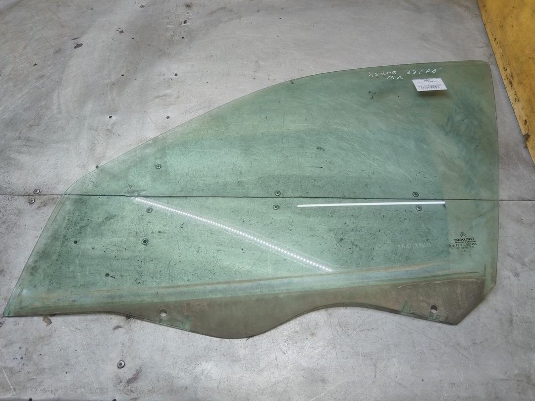 Стекло двери передней левой Y2QEYI Citroen Xsara - Фото 1