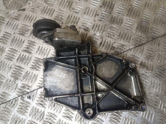 Кронштейн компрессора кондиционера HJNZBB Audi A4 купить