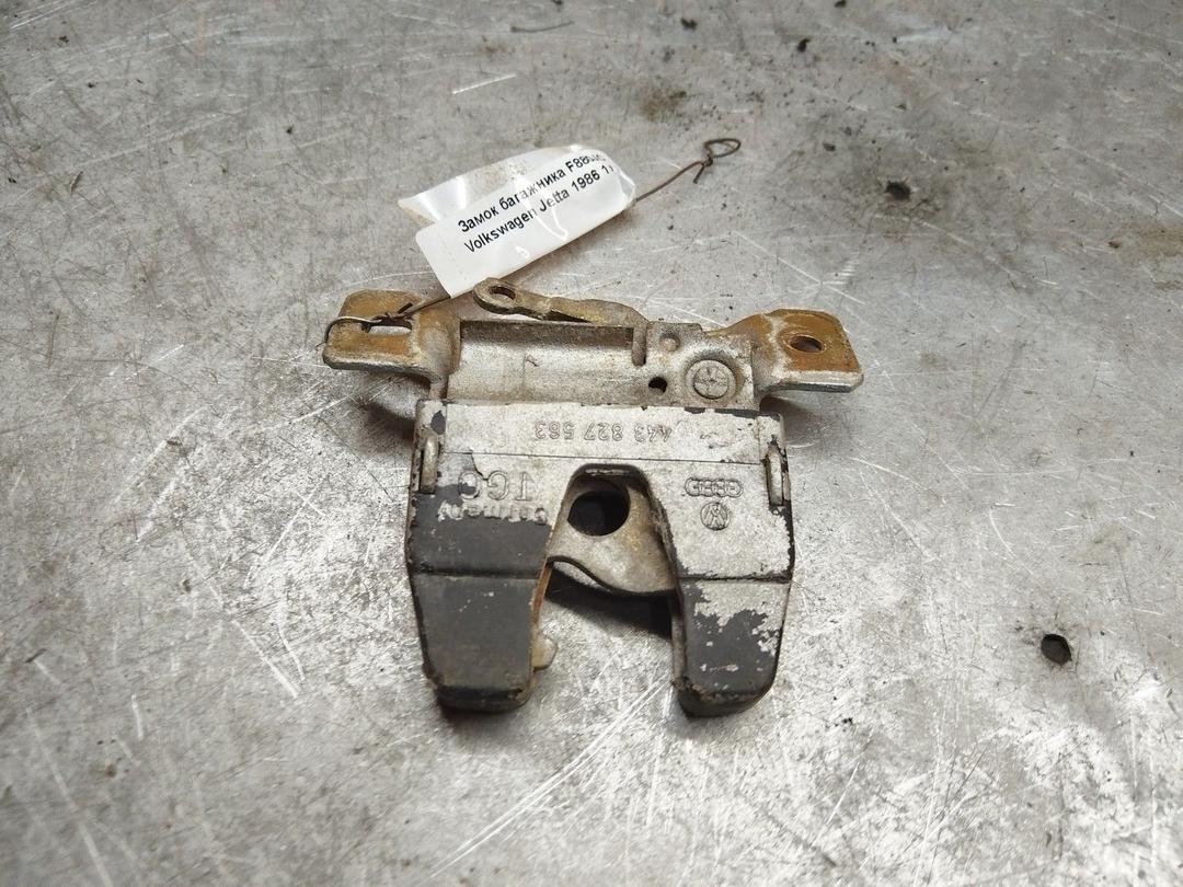 Замок багажника F880JC Volkswagen Jetta