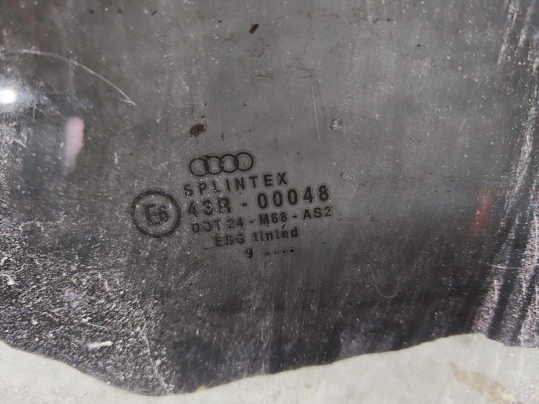 Стекло двери задней левой 9YWGB7 Audi A4 - Фото 4