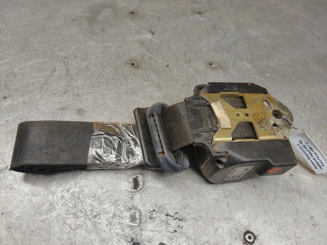 Ремень безопасности передний левый 02D7RN Ford Focus купить