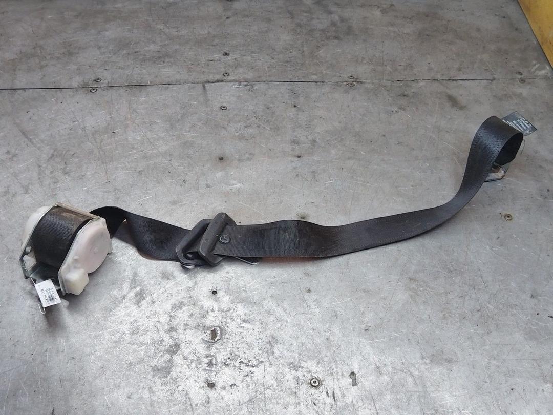 Ремень безопасности задний правый AXAJE1 Opel Zafira