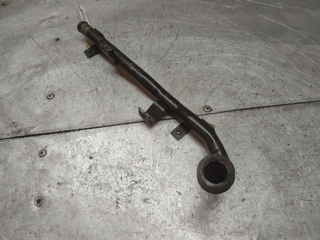 Трубка охлаждающей жидкости металлическая LLGWAG Volkswagen Passat купить с доставкой