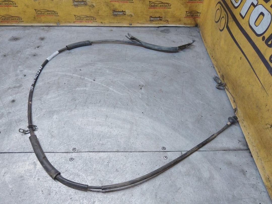 Трос открывания лючка топливного бака 7U2OMA Mitsubishi Carisma - Фото 1