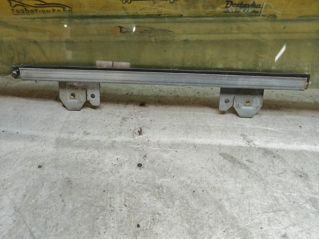 Стекло двери задней правой 9GNSAT Renault Laguna купить в магазине запчастей бу